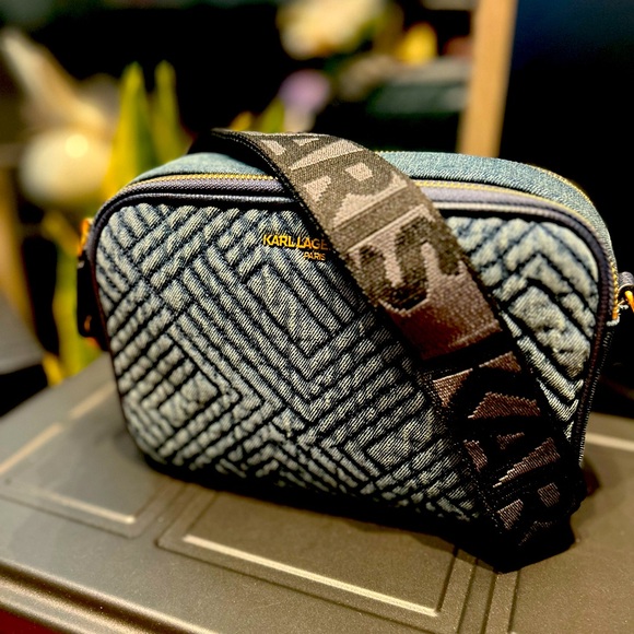 Karl Lagerfeld Paris maybelle Crossbody Camara Style Bag Denim New With Tags - Picture 2 of 6